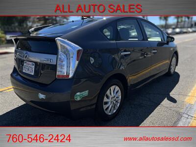 2013 Toyota Prius Plug-in Hybrid   - Photo 8 - Escondido, CA 92029