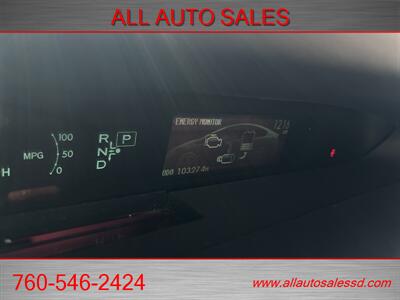 2013 Toyota Prius Plug-in Hybrid   - Photo 15 - Escondido, CA 92029