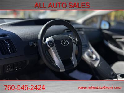2013 Toyota Prius Plug-in Hybrid   - Photo 12 - Escondido, CA 92029