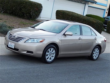 2009 Toyota Camry Hybrid   - Photo 2 - San Diego, CA 92126