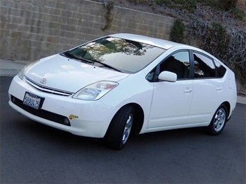 2005 Toyota Prius Package 5   - Photo 2 - San Diego, CA 92126