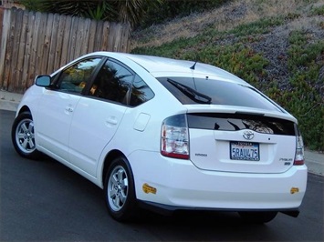 2005 Toyota Prius Package 5   - Photo 10 - San Diego, CA 92126