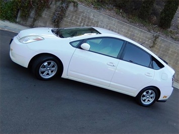 2005 Toyota Prius Package 5   - Photo 1 - San Diego, CA 92126