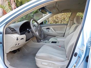 2009 Toyota Camry Hybrid   - Photo 9 - San Diego, CA 92126