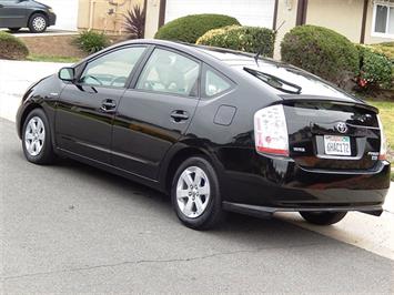 2009 Toyota Prius Package 6   - Photo 8 - San Diego, CA 92126