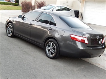 2007 Toyota Camry Hybrid   - Photo 8 - San Diego, CA 92126