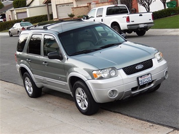 2005 Ford Escape Hybrid   - Photo 4 - San Diego, CA 92126