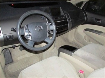 2004 Toyota Prius   - Photo 7 - San Diego, CA 92126