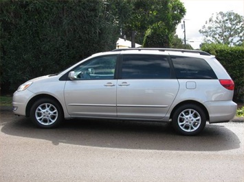 2005 Toyota Sienna XLE 7 Passenger   - Photo 4 - San Diego, CA 92126