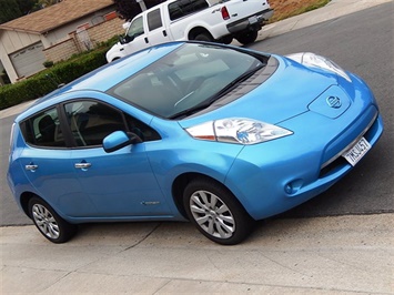 2013 Nissan Leaf S   - Photo 4 - San Diego, CA 92126