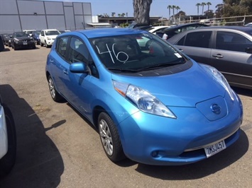 2013 Nissan Leaf S   - Photo 18 - San Diego, CA 92126