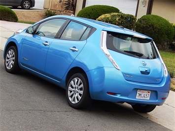 2013 Nissan Leaf S   - Photo 8 - San Diego, CA 92126