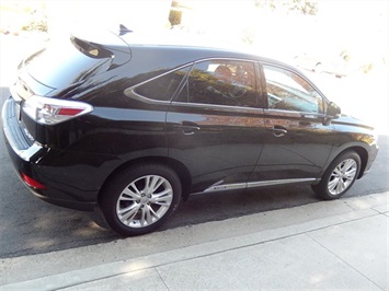 2011 Lexus RX 450h   - Photo 6 - San Diego, CA 92126