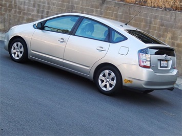 2005 Toyota Prius Package  6   - Photo 5 - San Diego, CA 92126