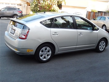 2005 Toyota Prius Package  6   - Photo 9 - San Diego, CA 92126