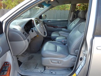 2004 Toyota Sienna XLE 7 Passenger   - Photo 10 - San Diego, CA 92126