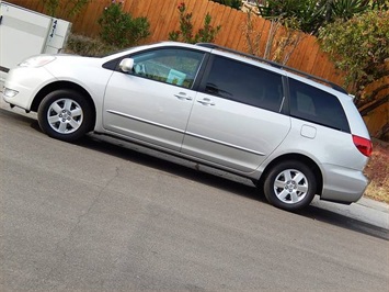 2004 Toyota Sienna XLE 7 Passenger   - Photo 2 - San Diego, CA 92126