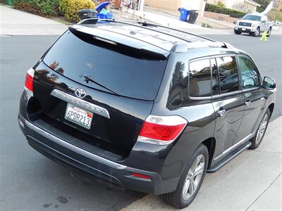 2011 Toyota Highlander Limited   - Photo 9 - San Diego, CA 92126