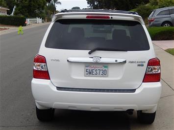 2006 Toyota Highlander Hybrid Limited   - Photo 7 - San Diego, CA 92126