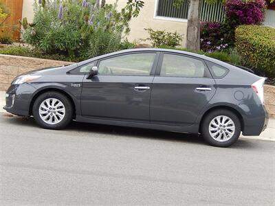 2014 Toyota Prius Plug-in Hybrid   - Photo 1 - San Diego, CA 92126