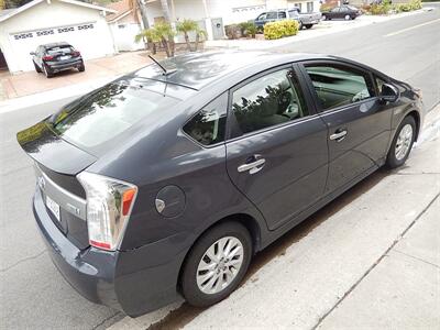 2014 Toyota Prius Plug-in Hybrid   - Photo 5 - San Diego, CA 92126