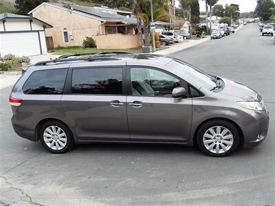 2011 Toyota Sienna Limited 7-Passenger   - Photo 4 - San Diego, CA 92126