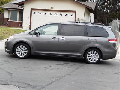 2011 Toyota Sienna Limited 7-Passenger   - Photo 1 - San Diego, CA 92126