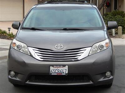 2011 Toyota Sienna Limited 7-Passenger   - Photo 3 - San Diego, CA 92126