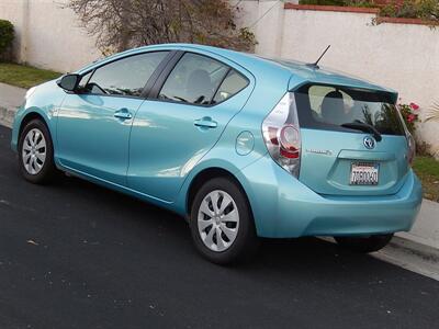 2013 Toyota Prius c Three   - Photo 8 - San Diego, CA 92126