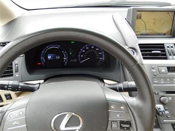 2010 Lexus HS 250h   - Photo 16 - San Diego, CA 92126