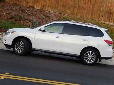 2014 Nissan Pathfinder SV   - Photo 1 - San Diego, CA 92126