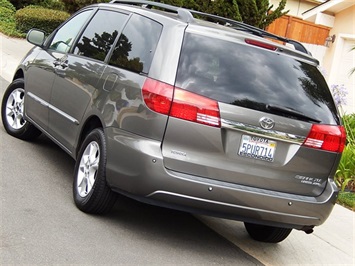 2004 Toyota Sienna XLE Limited 7 Passenger   - Photo 8 - San Diego, CA 92126