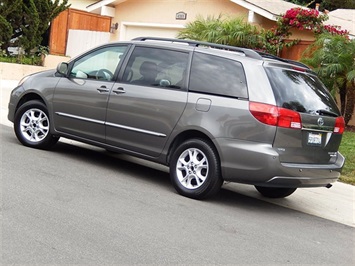 2004 Toyota Sienna XLE Limited 7 Passenger   - Photo 9 - San Diego, CA 92126