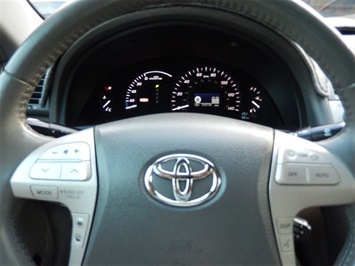 2009 Toyota Camry Hybrid   - Photo 16 - San Diego, CA 92126