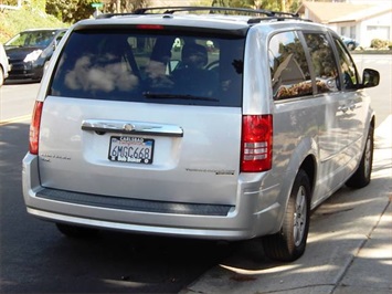 2010 Chrysler Town & Country Touring   - Photo 3 - San Diego, CA 92126