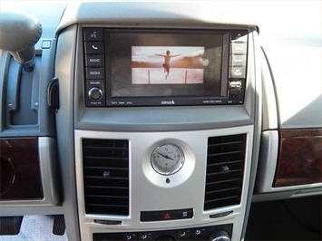 2010 Chrysler Town & Country Touring   - Photo 26 - San Diego, CA 92126