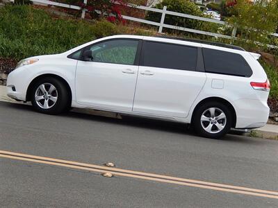 2014 Toyota Sienna LE 8-Passenger   - Photo 1 - San Diego, CA 92126