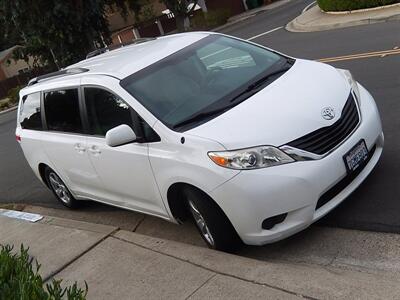 2014 Toyota Sienna LE 8-Passenger   - Photo 4 - San Diego, CA 92126