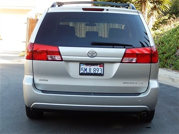 2005 Toyota Sienna LE 8 Passenger   - Photo 8 - San Diego, CA 92126