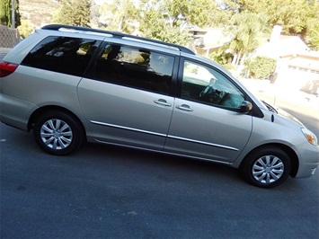 2005 Toyota Sienna LE 8 Passenger   - Photo 6 - San Diego, CA 92126