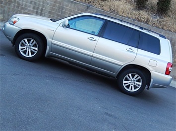 2007 Toyota Highlander Hybrid   - Photo 1 - San Diego, CA 92126