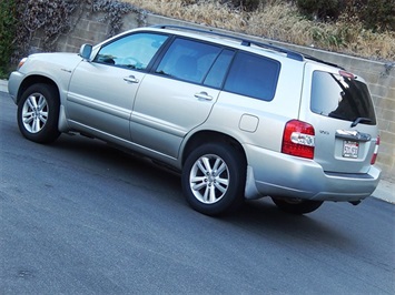 2007 Toyota Highlander Hybrid   - Photo 2 - San Diego, CA 92126