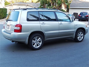 2007 Toyota Highlander Hybrid   - Photo 6 - San Diego, CA 92126