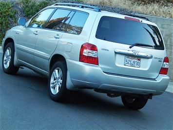 2007 Toyota Highlander Hybrid   - Photo 3 - San Diego, CA 92126