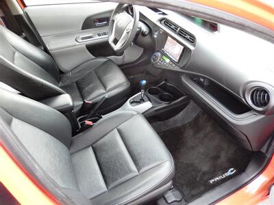 2012 Toyota Prius c Four   - Photo 13 - San Diego, CA 92126