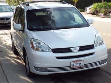 2004 Toyota Sienna XLE  - 1 OWNER !!   - Photo 13 - San Diego, CA 92126