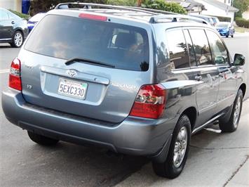 2004 Toyota Highlander 7 Passengers   - Photo 6 - San Diego, CA 92126