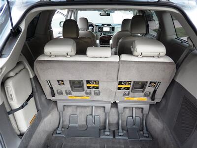 2011 Toyota Sienna XLE 8-Passenger   - Photo 10 - San Diego, CA 92126