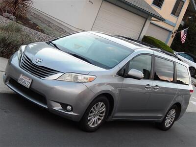 2011 Toyota Sienna XLE 8-Passenger   - Photo 12 - San Diego, CA 92126