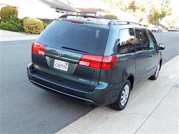 2005 Toyota Sienna LE 7 Passenger   - Photo 8 - San Diego, CA 92126